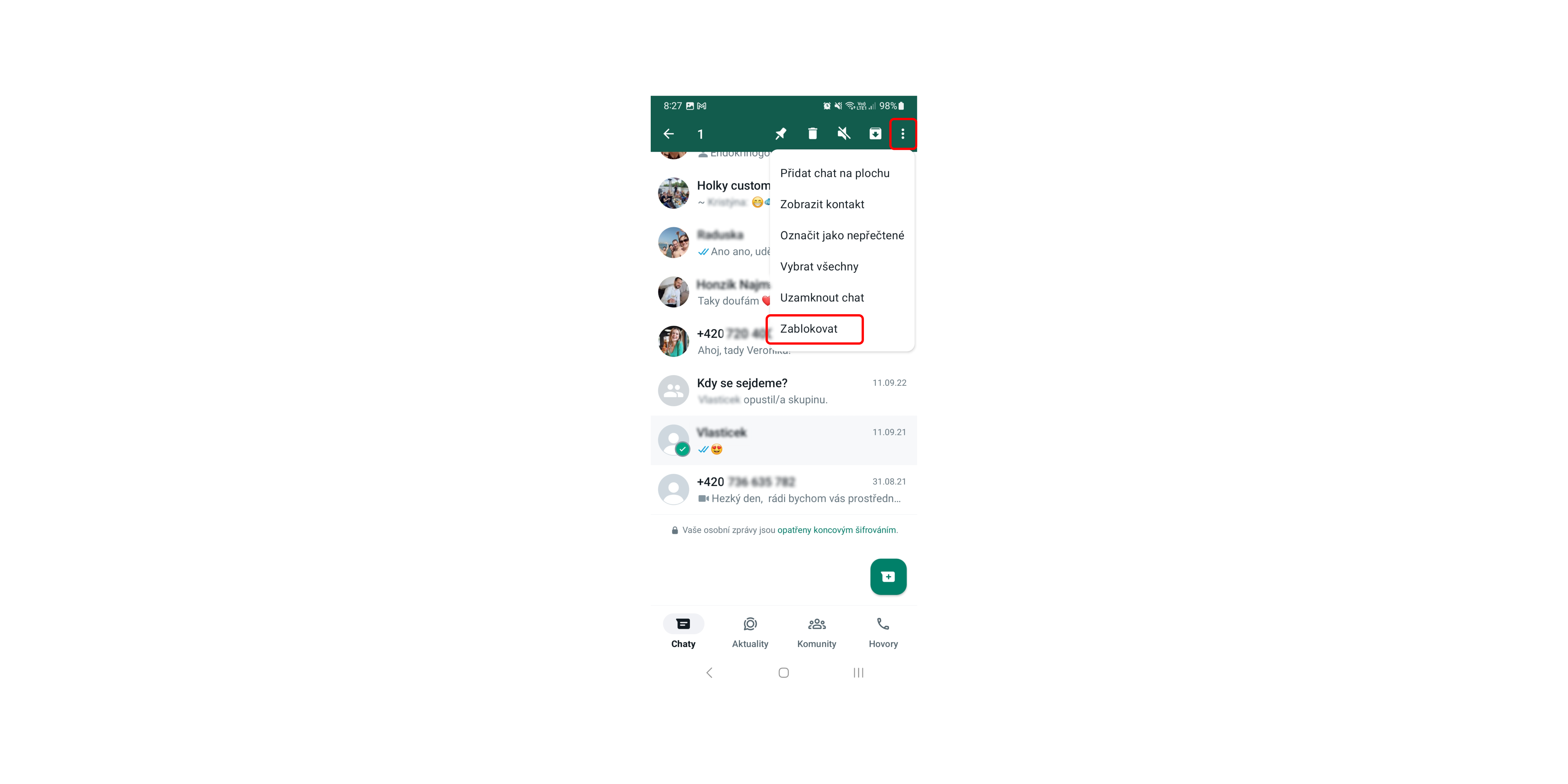 Snímek obrazovky aplikace Whatsapp se zablokováním účtu.